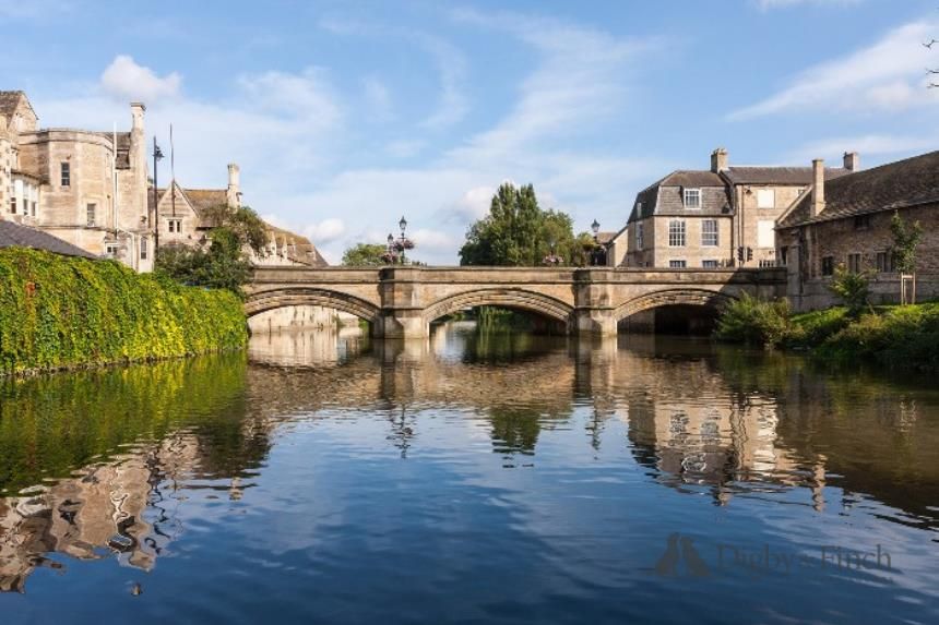 Property photo 1 of 1