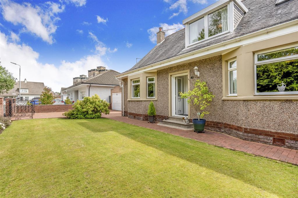 Property photo 2 of 41