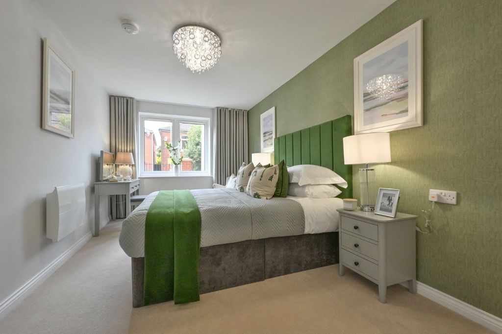 Additional image 5 of 1 bed flat for saleTrinity Street, Fareham, Hampshire PO16