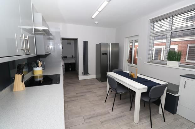 Property photo 3 of 10 Img_5432