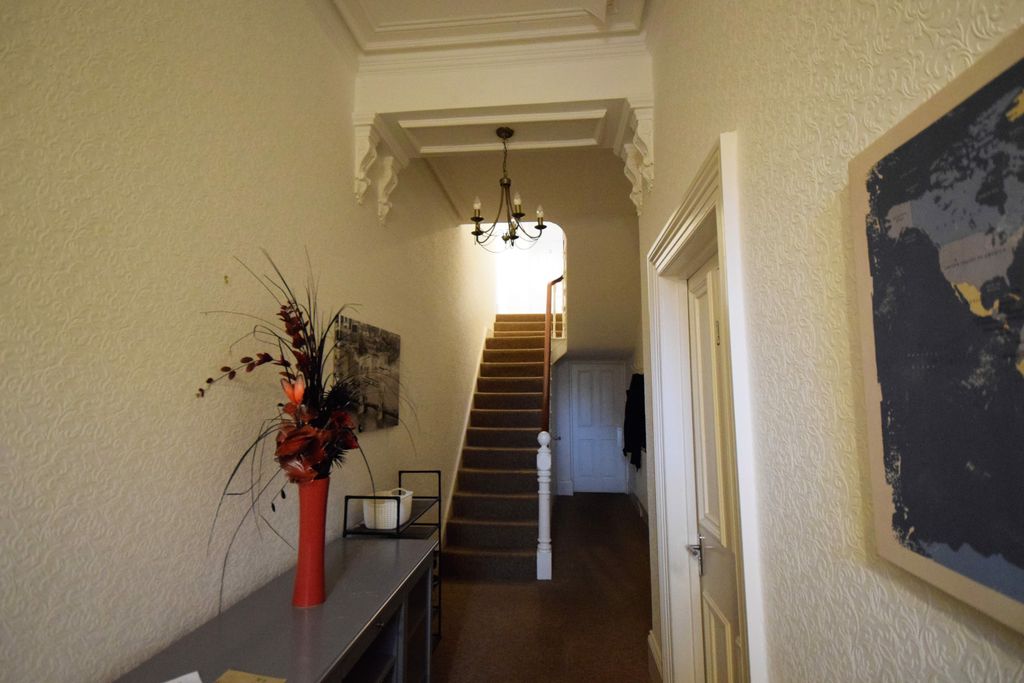 Property photo 2 of 5 Communal Entrance Hall