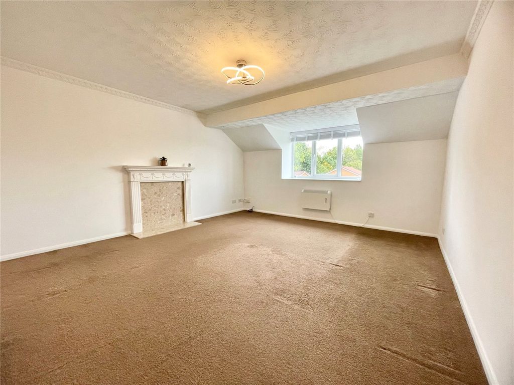 Property photo 2 of 11 Lounge/Diner