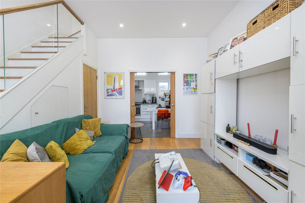Property photo 2 of 11 Picture No. 26