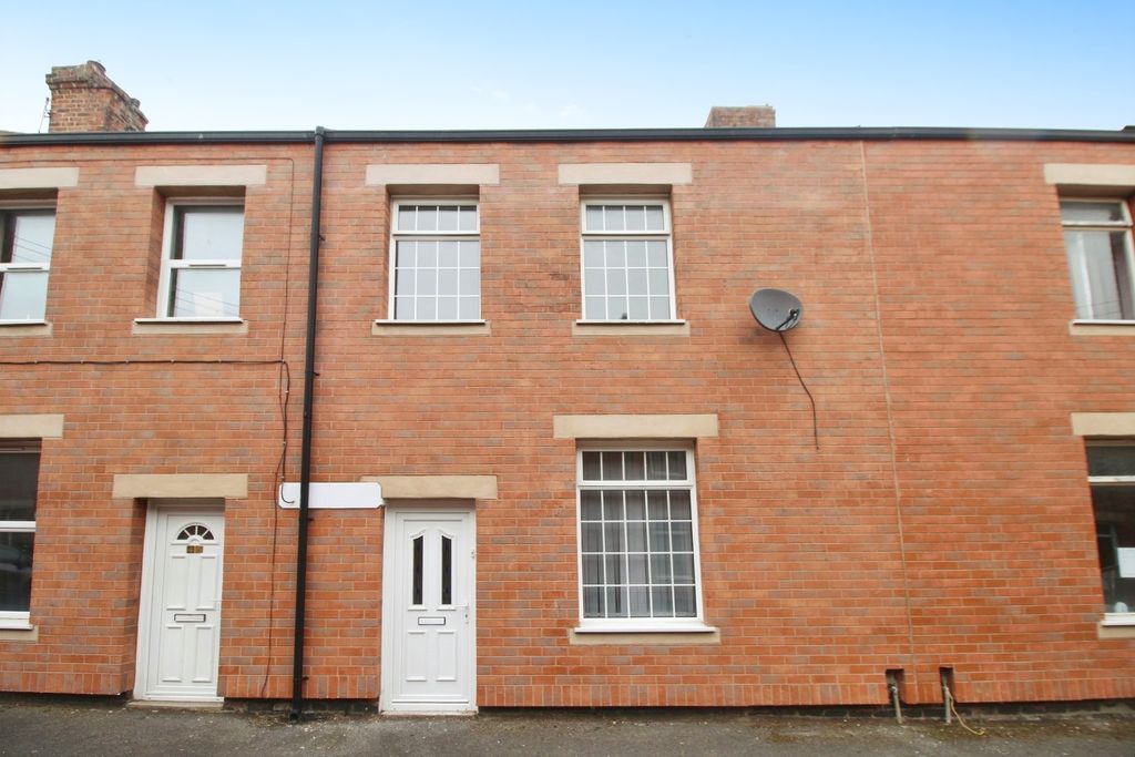 Property photo 1 of 12 External`