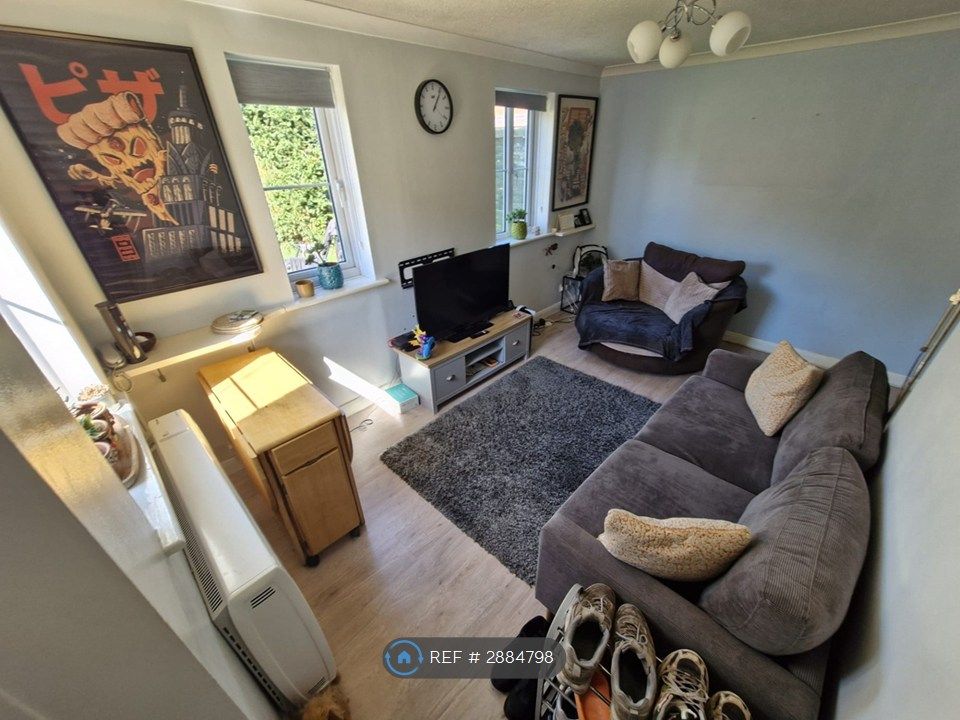 Property photo 2 of 14