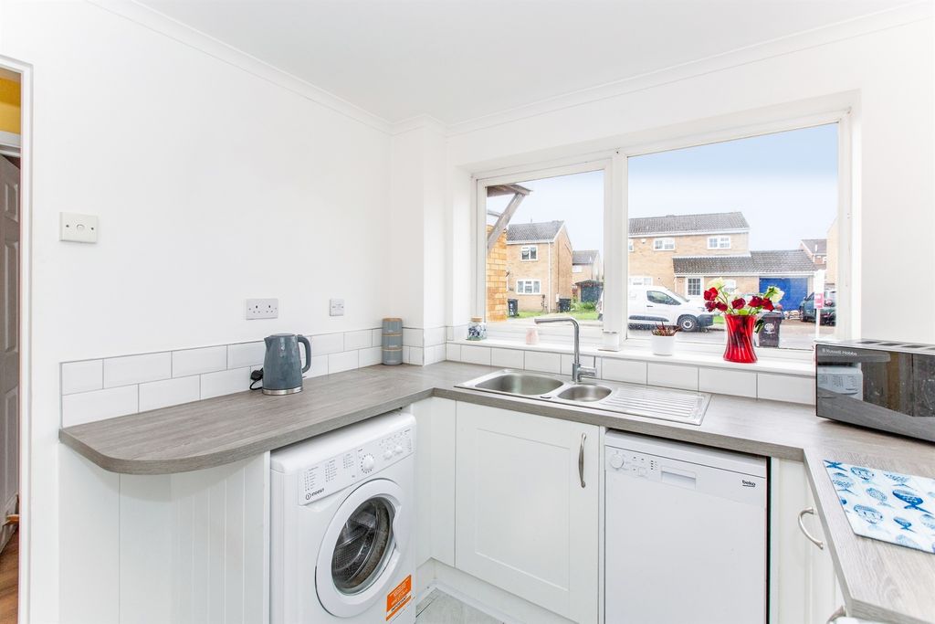 Property photo 3 of 17