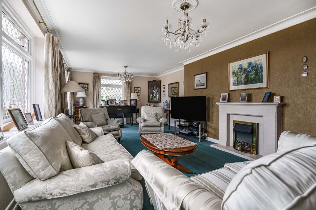 Additional image 8 of 4 bed detached house for saleRidgemount Gardens, Enfield EN2