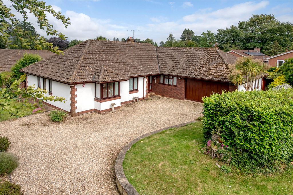 Property photo 1 of 20 Picture No. 05