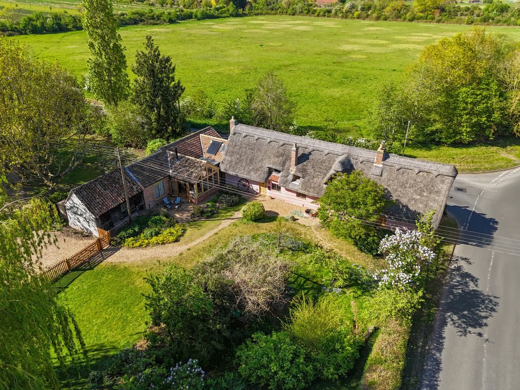 Property photo 2 of 49