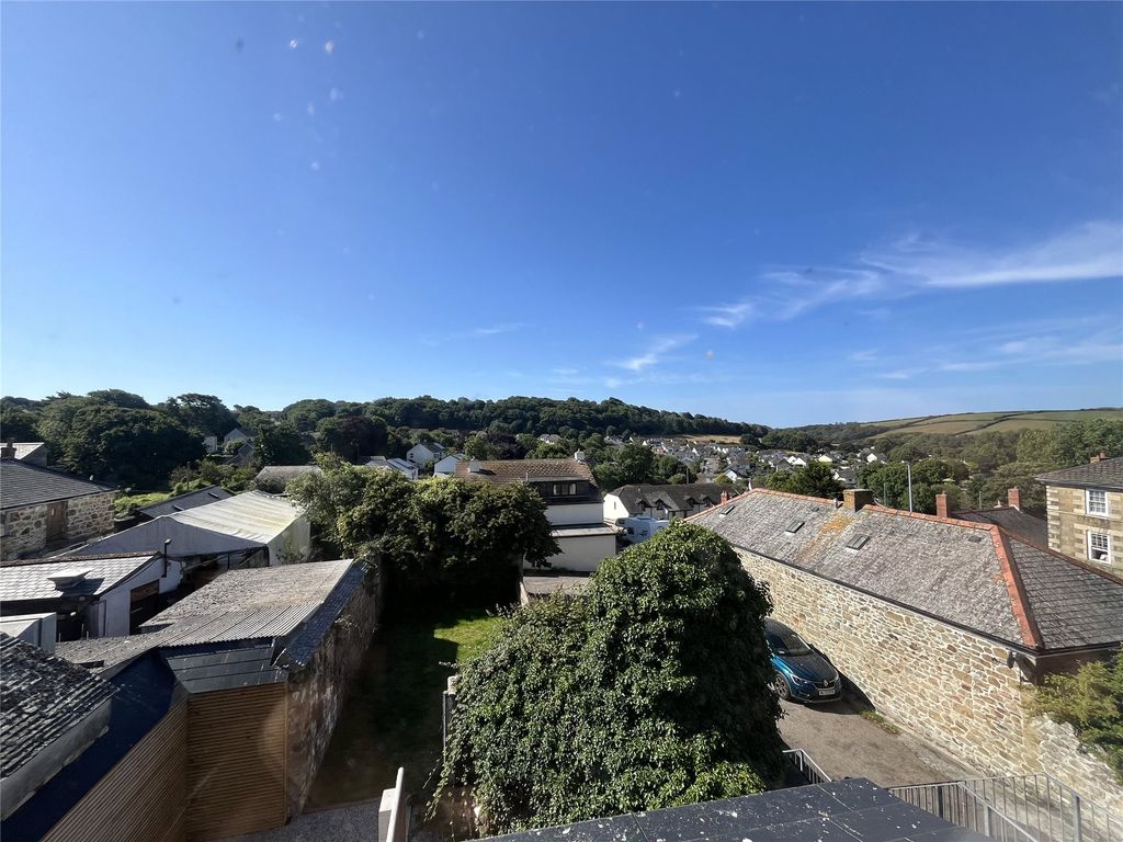 Property photo 3 of 17 3 - Picture No. 35