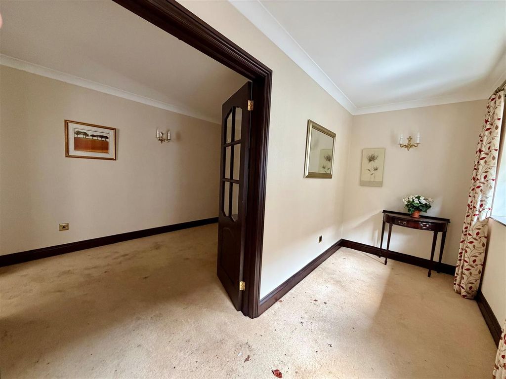 Property photo 3 of 22 232.Jpg