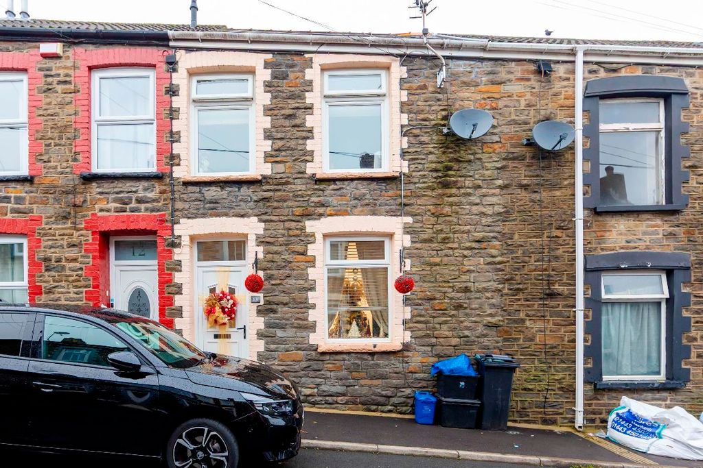 Property photo 1 of 26