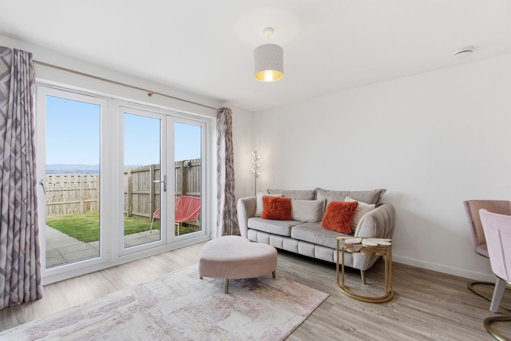 Property photo 3 of 28 5025834