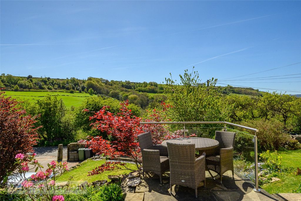 Property photo 2 of 26 Stunning Views