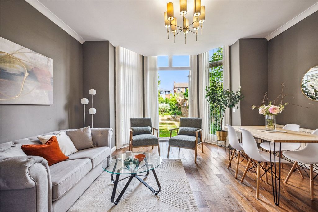 Property photo 1 of 12 Reception Room