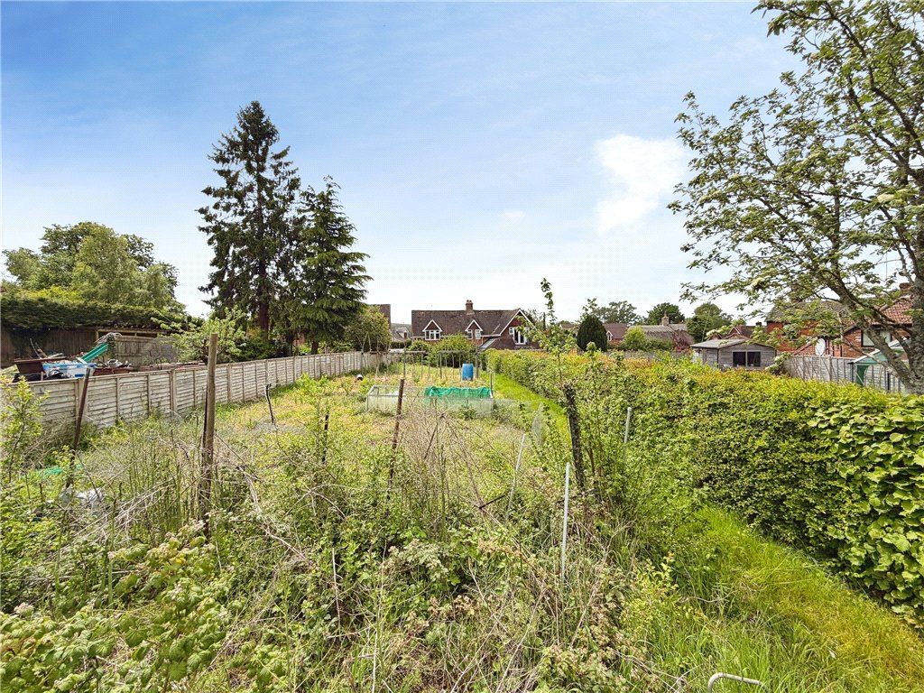 Property photo 2 of 8 Picture No. 01