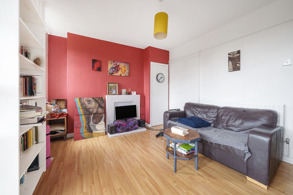 Property photo 1 of 18 Recption