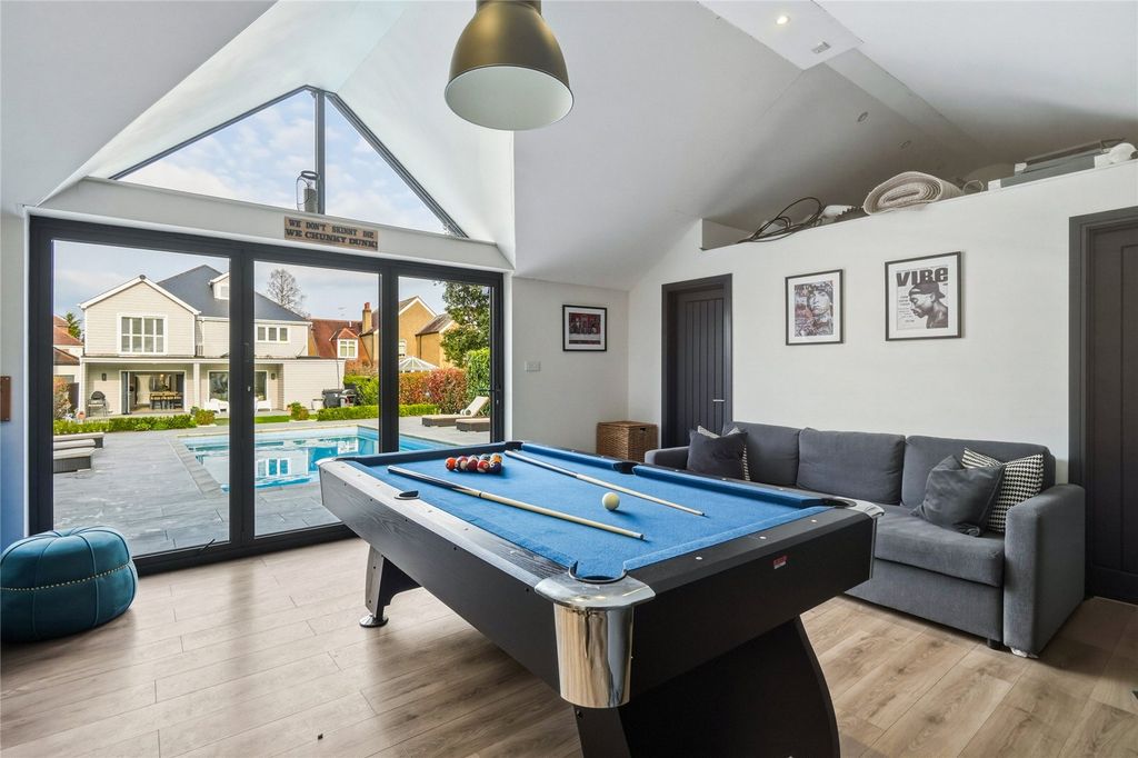 Additional image 23 of 5 bed detached house for saleThe Crescent, Loughton, Essex IG10