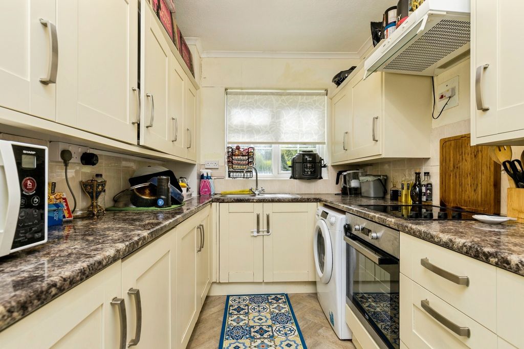 Property photo 3 of 12 Pbox-Img.Jpg