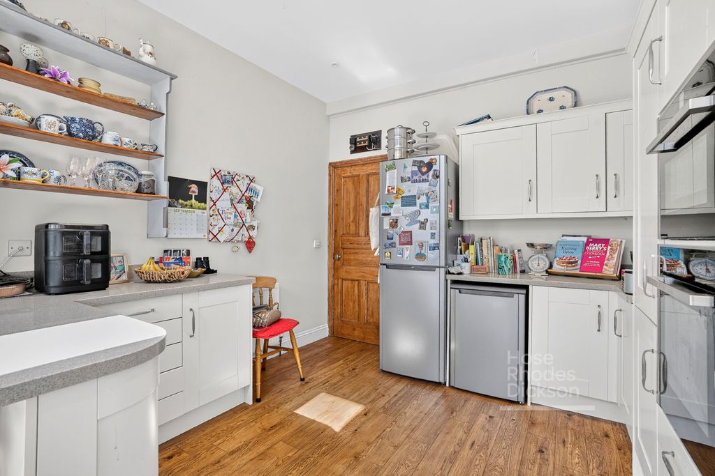 Property photo 3 of 22 Kitchen/Diner