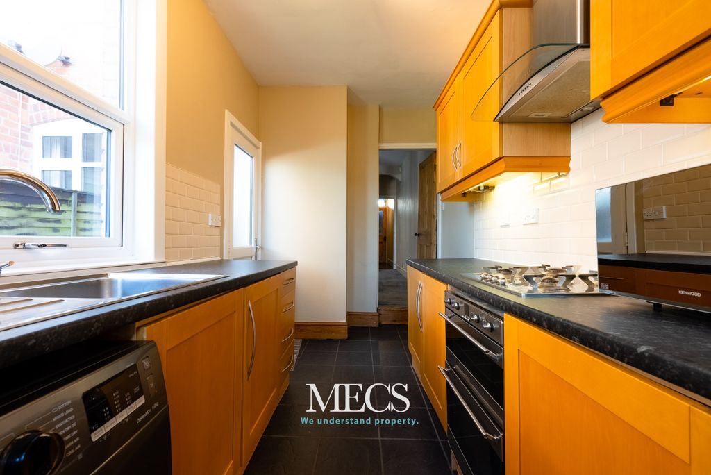 Property photo 2 of 14 1406263