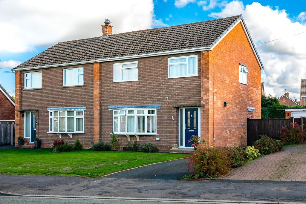 Property photo 1 of 33