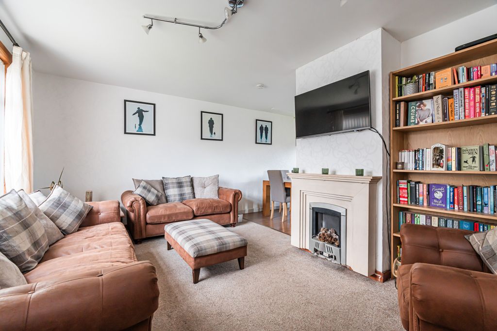 Property photo 2 of 16 Property Image 2