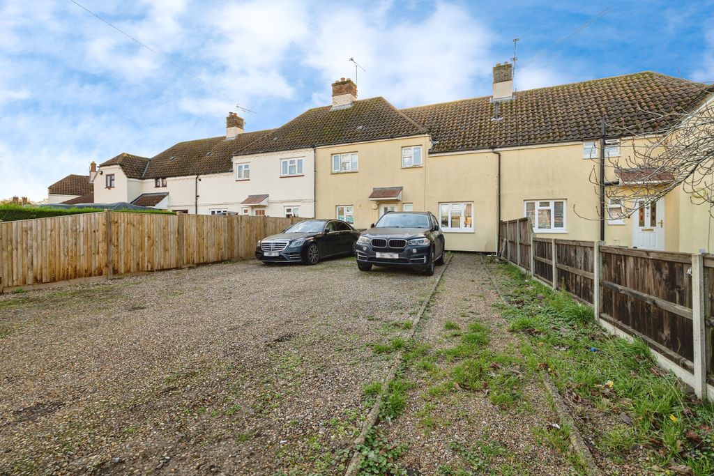 Property photo 2 of 20