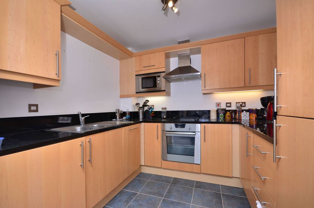 Property photo 3 of 8