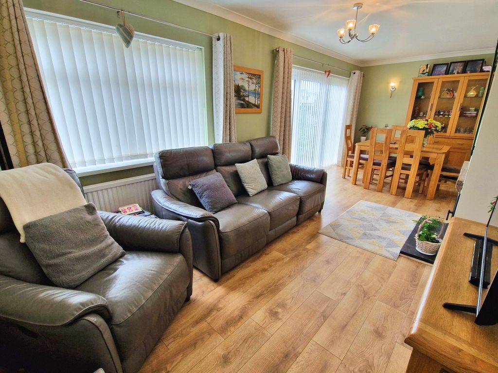 Property photo 3 of 25