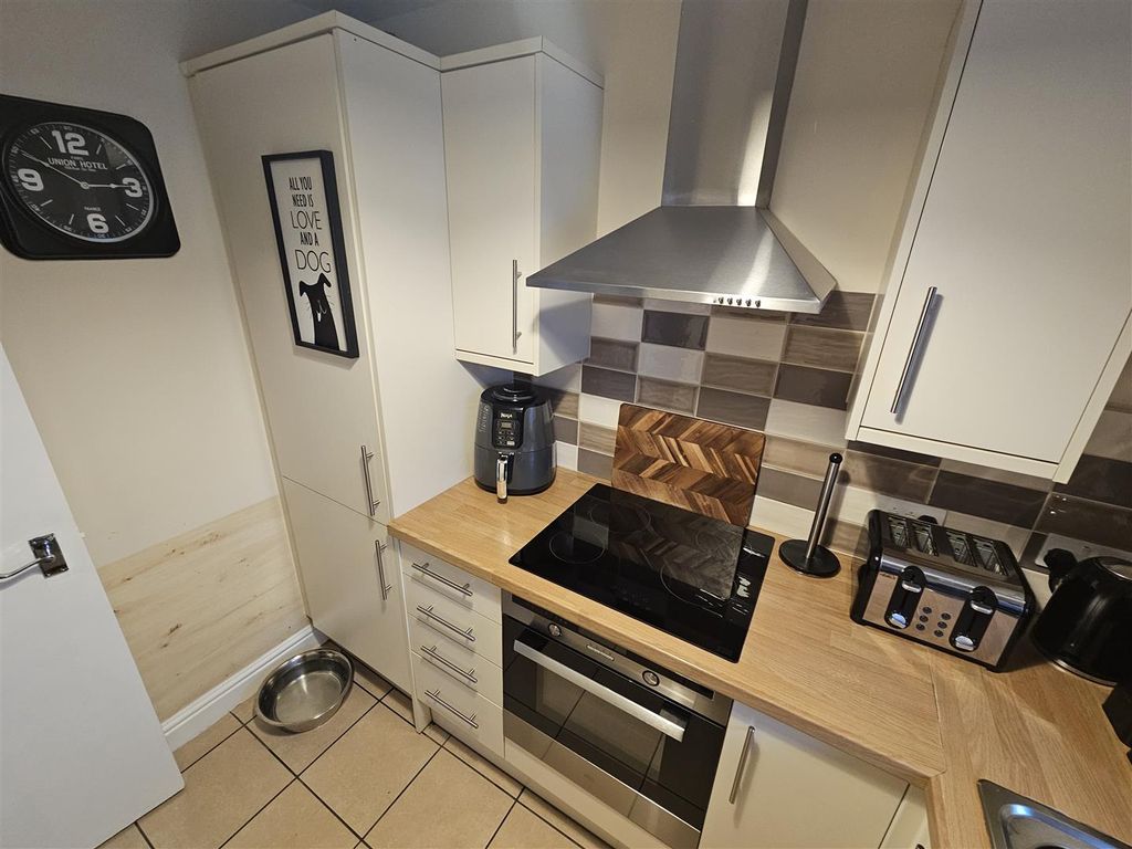 Property photo 3 of 13 20250114_145619[1].Jpg