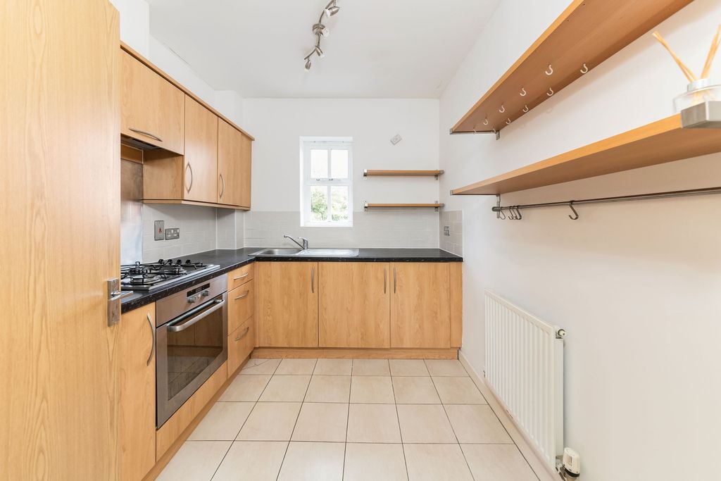 Property photo 3 of 9