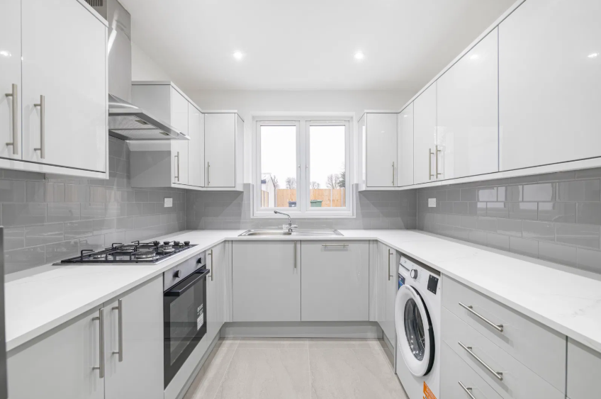 Property photo 2 of 23