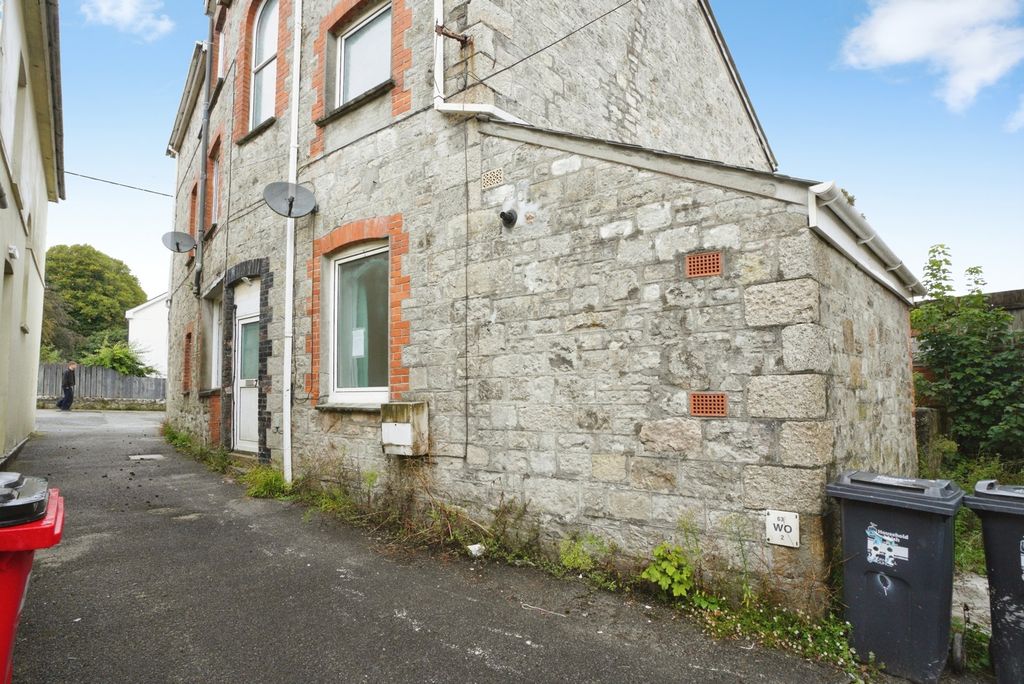 Property photo 1 of 18 Pbox-Img.Jpg