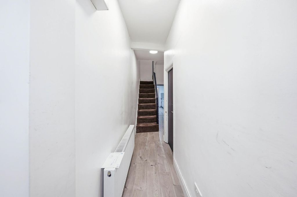 Property photo 3 of 23 Hallway