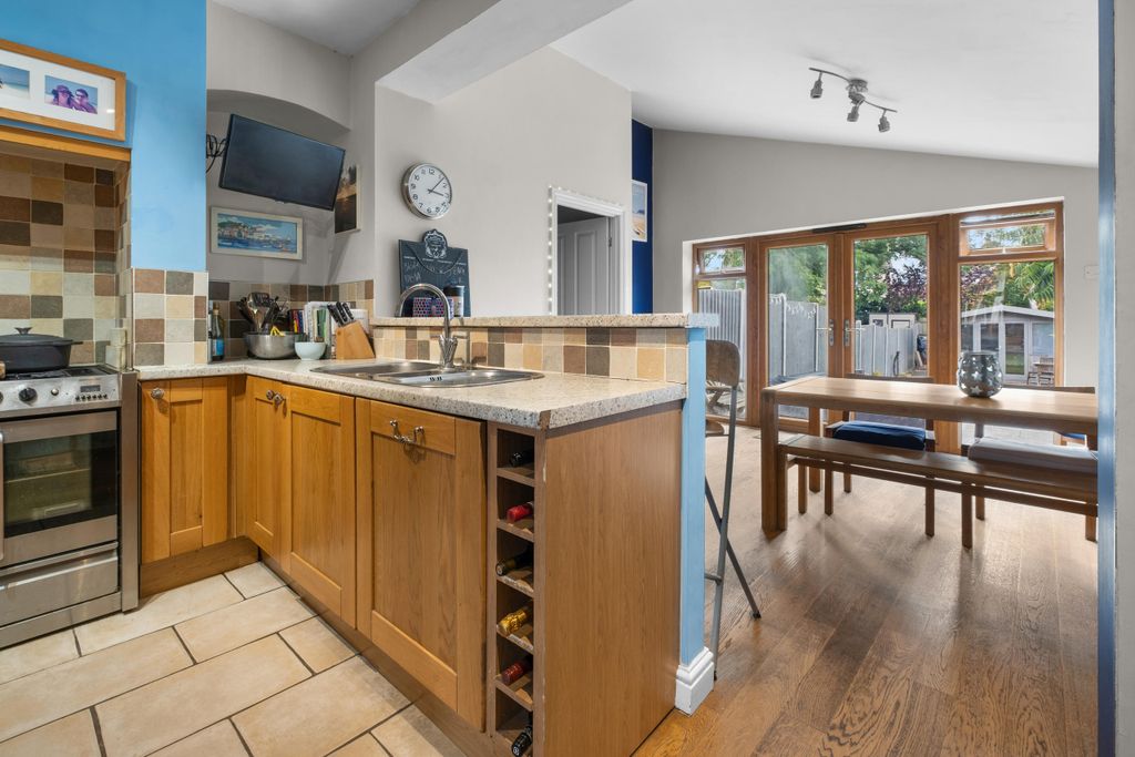 Property photo 2 of 22 Dscf0032