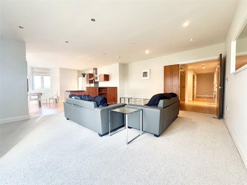 Property photo 1 of 8 Picture No. 01