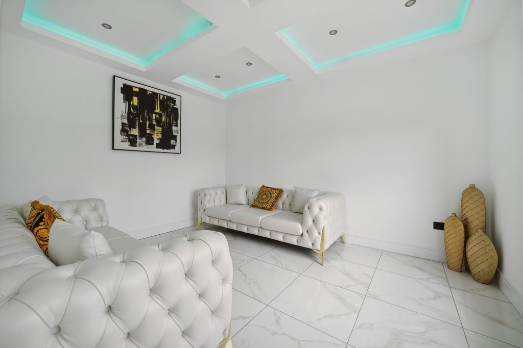 Additional image 13 of 4 bed detached house for saleClyde Grove, Crossford ML8