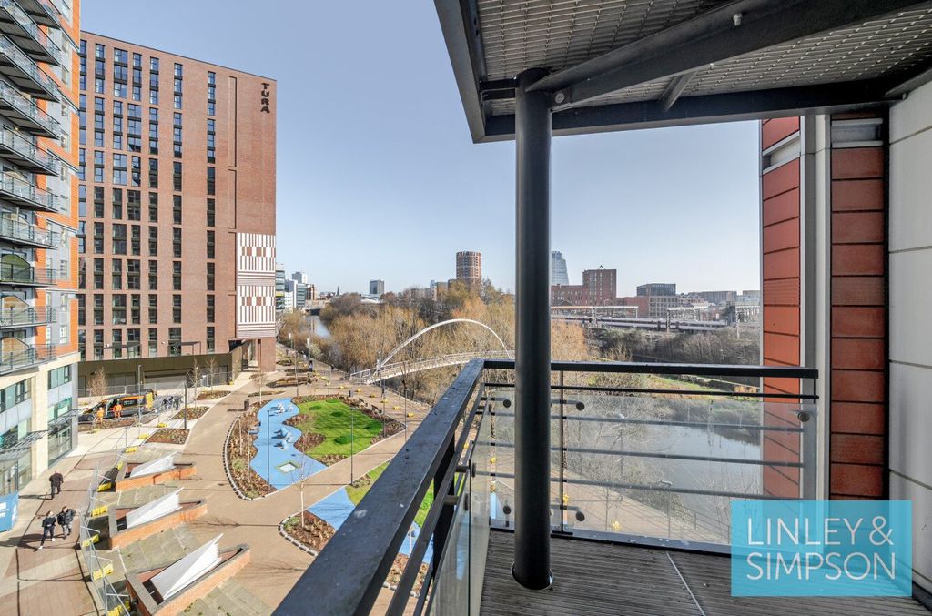 Property photo 2 of 10 Picture No. 05