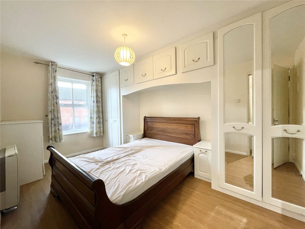 Property photo 2 of 11 Picture No. 15