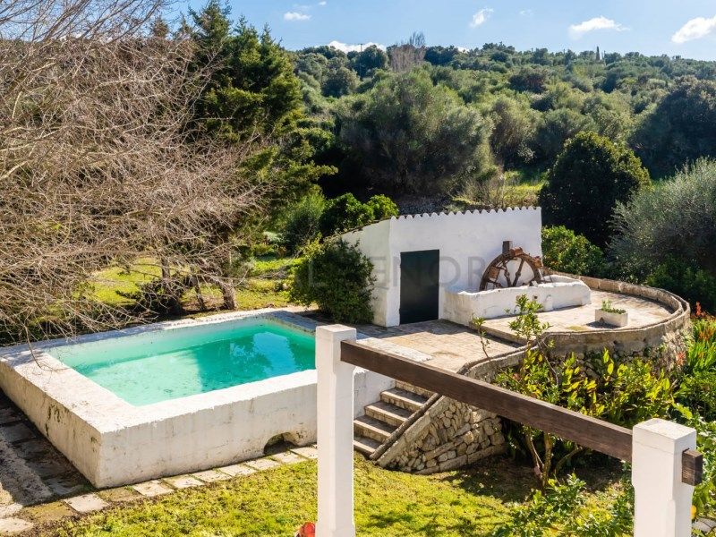 Property photo 3 of 43