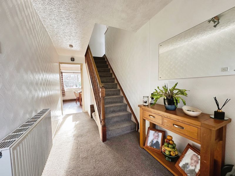 Property photo 3 of 19 Hallway