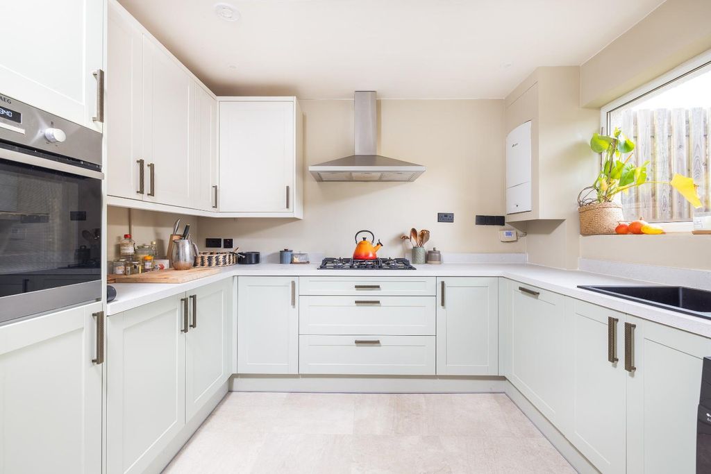 Property photo 1 of 25 Char6781.Jpg