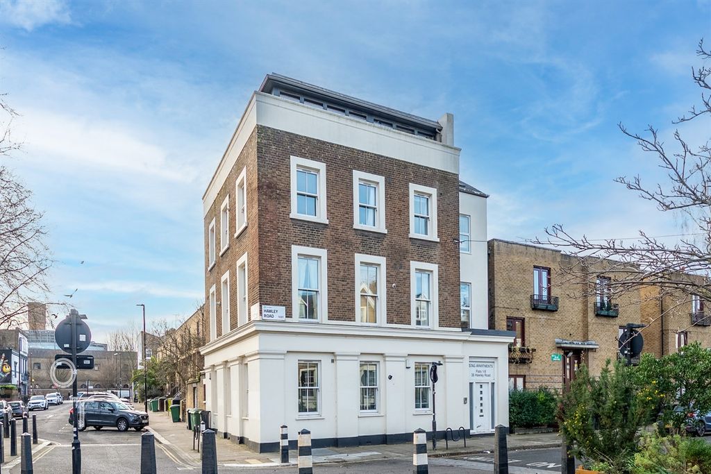 Property photo 1 of 12 Exterior (Main)