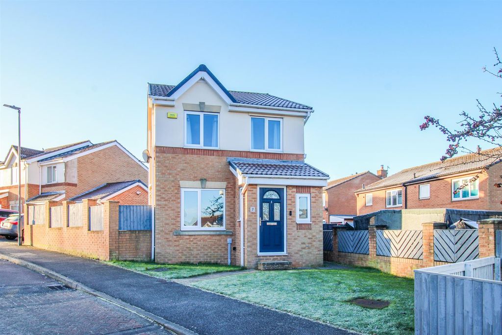 Property photo 1 of 15