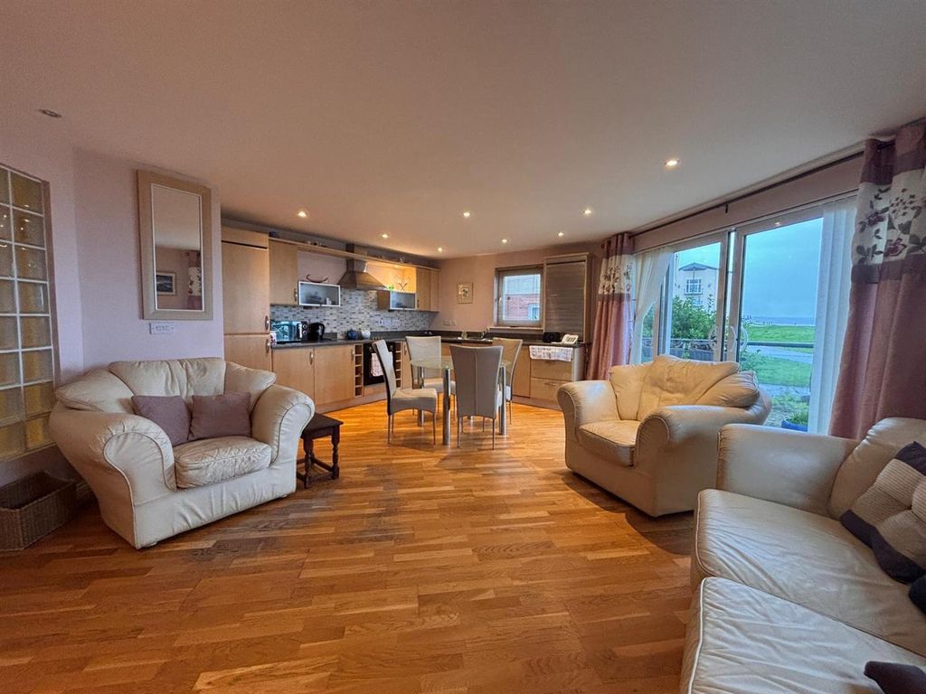 Additional image 5 of 2 bed flat for salePentre Doc Y Gogledd, Llanelli SA15