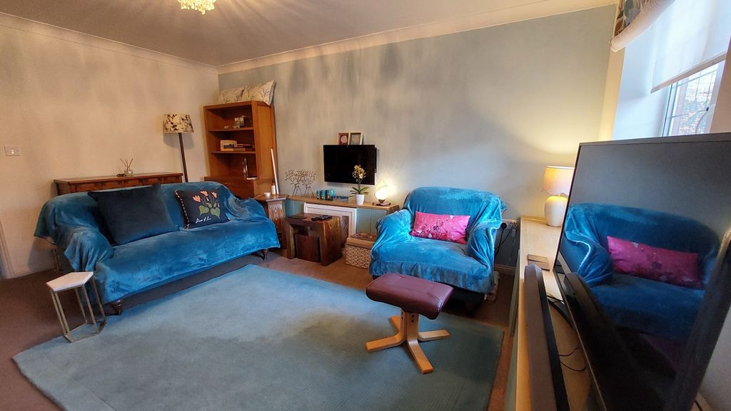 Property photo 3 of 15 4982816