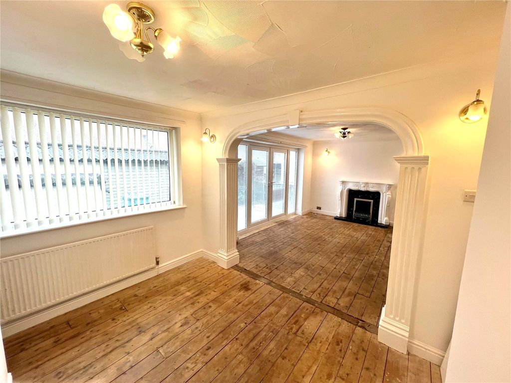 Property photo 3 of 17 Picture No. 22