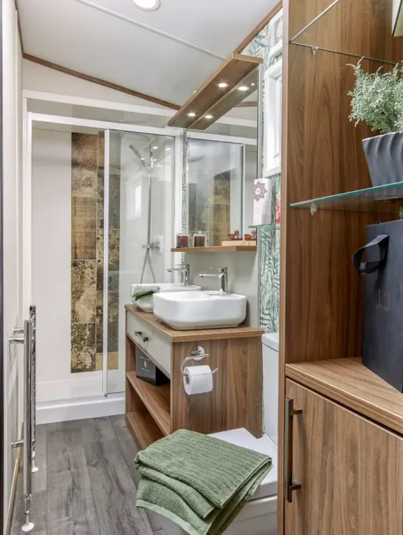 Property photo 2 of 5 En Suite