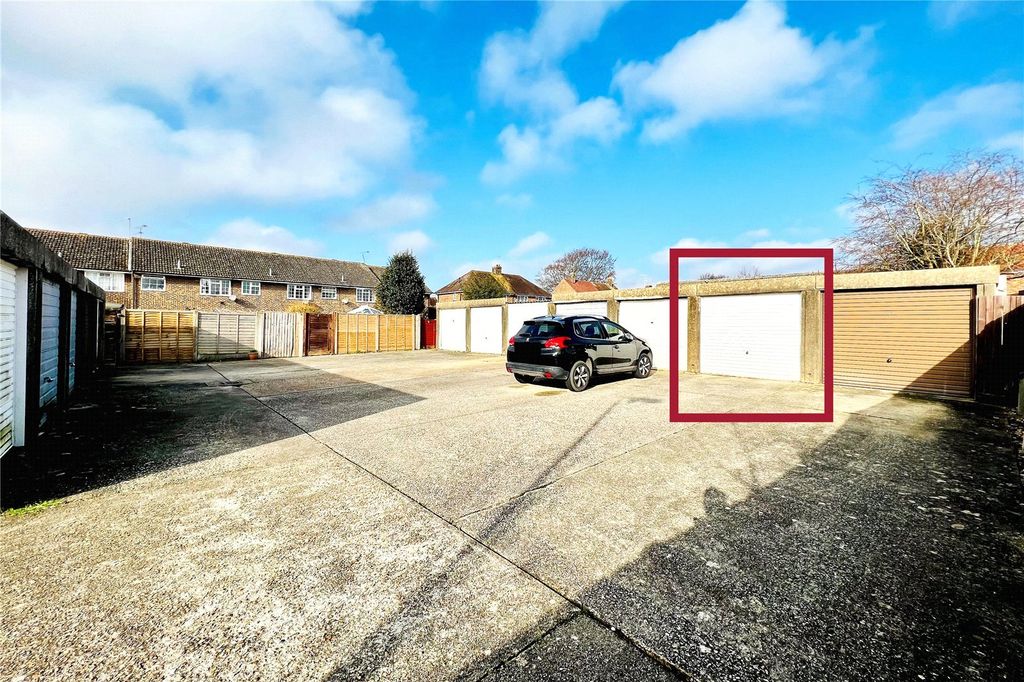 Property photo 3 of 4 Picture No. 03